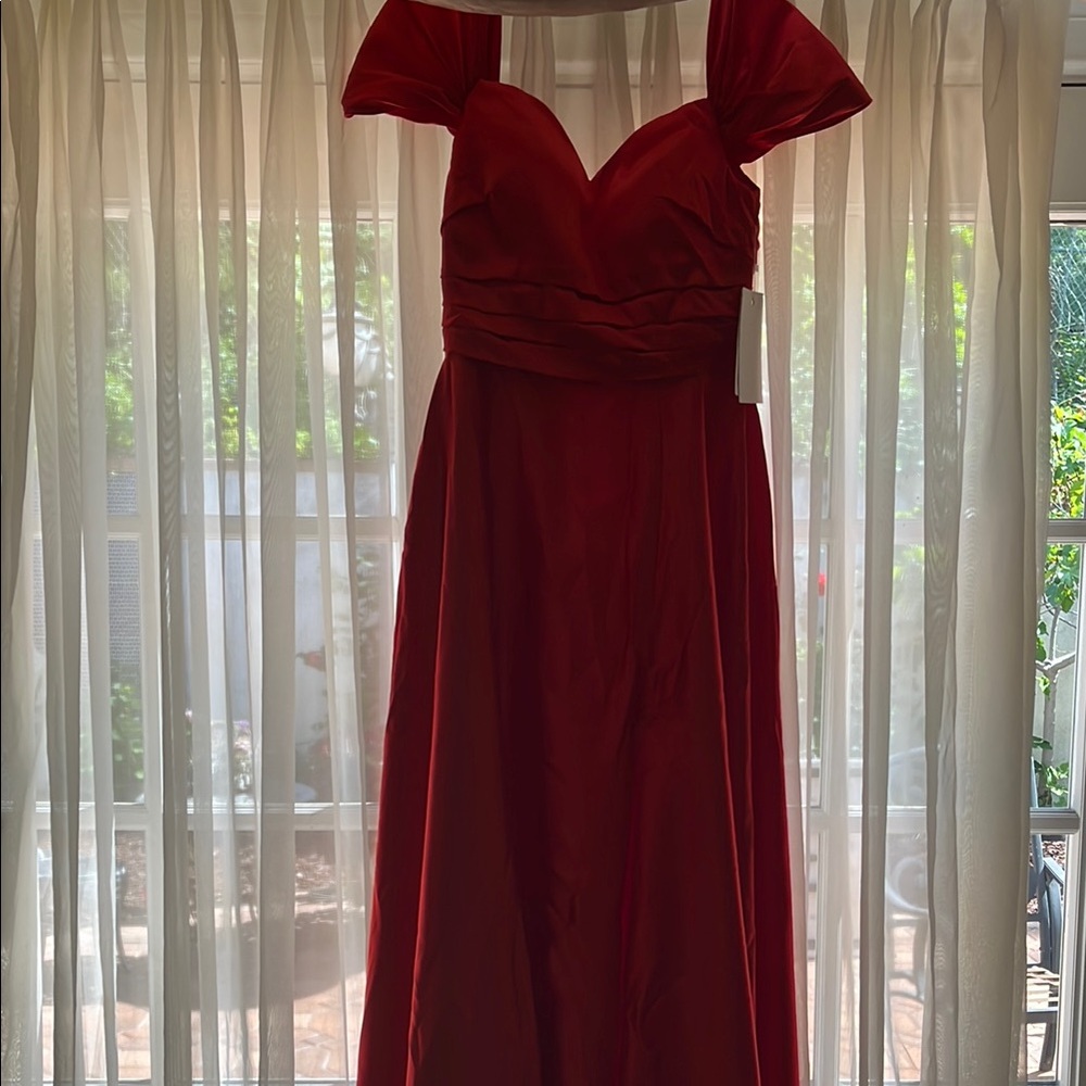 Elegant Red Evening Dress